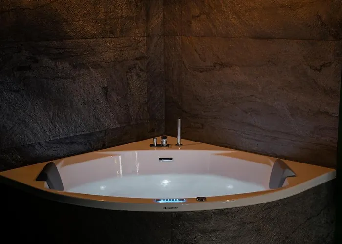 Amazonie De Luxe Avec Balneo Apartment *